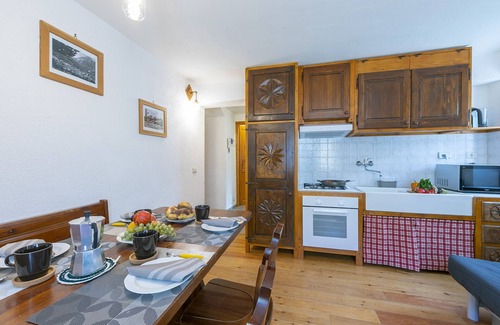 Sauze d'Oulx Apartment | Miramonti 21 Ski In - Ski Out, Sauze d'Oulx, Italy