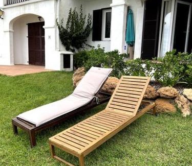 Platges de Fornells Apartment | Miravent Terraza y Jardin Frente al mar Menorca