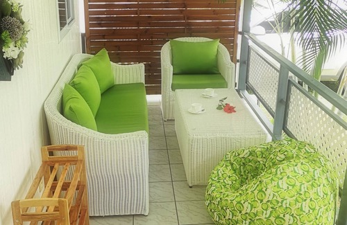 French Polynesia House | Miri by Lagoon Dream Fully equipped charming house with sea front infinity pool