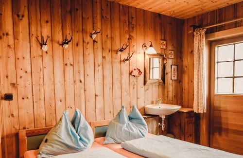 Millstatt Cabin | Mirnock - 6-bett Familienzimmer mit Ostbalkon - Alexanderhütte
