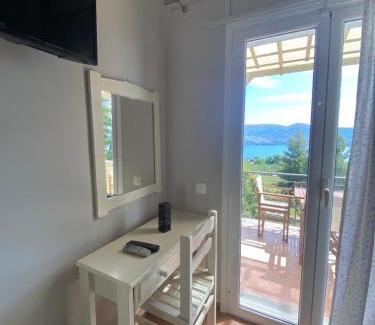 Kefalonia Apartment | MIROVIGLI