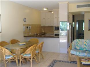 Mooloolaba Apartment | Mirra Chana Beachfront Apartments Mooloolaba