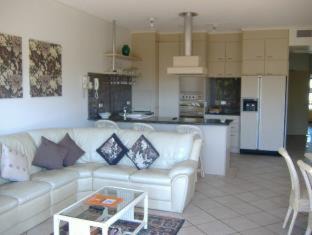 Mooloolaba Apartment | Mirra Chana Beachfront Apartments Mooloolaba