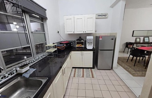 Putrajaya Apartment | Mirror Condostay @ Saujana Aster Condominium