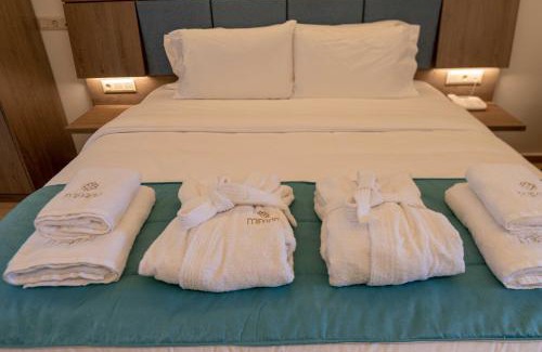Polichrono Hotel | Mirror Hotel
