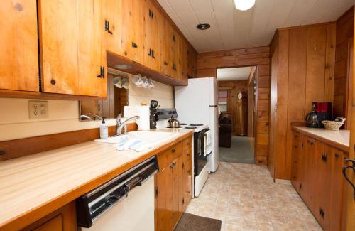 Bend House | Mirror Pond bungalow