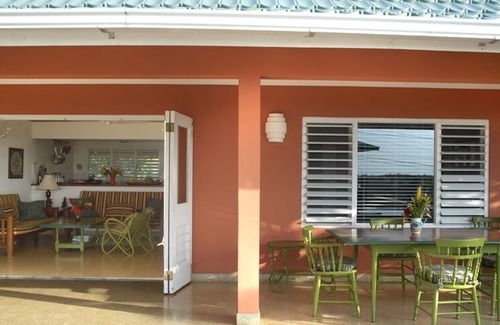 Silver Sands Villa | Miss P's Place Beautiful Villa with Ocean View, Pool, Mins to beach, WiFi, staff