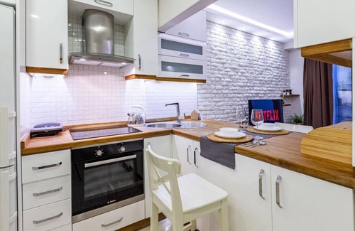 Nisantasi Apartment | Missafir Excellent Flat with Backyard in Nisantasi