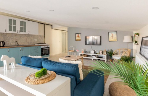 Osmanbey Apartment | Missafir Exquisite Flat with Terrace in Nisantasi