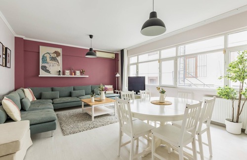 Osmanbey Apartment | Missafir Stylish and Central Flat in Nisantasi