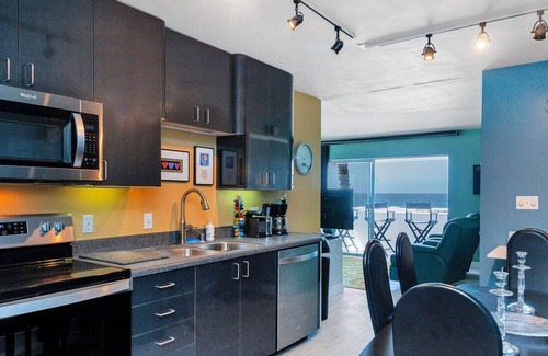 Mission Beach Condo | Mission Beach Beachfront Condo with Incredible Ocean and Beach Views!