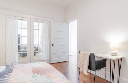 Castro District House | Mission Dolores 2 BDR Home