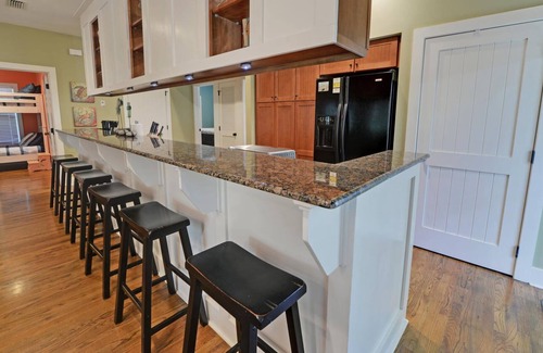 Seacrest Cottage | Mississippi Magnolia: Coastal 3 bed Cottage walking distance to the beach