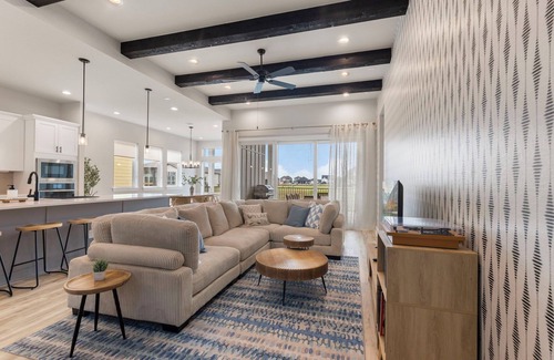 French Quarter House | Mist & Bloom' Lakefront Retreat-Gameroom, SUP's