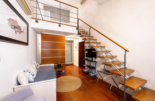 Cassis Apartment | Mistral, Charming duplex suite, view of Cassis harbor