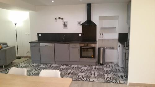 Saint-Jean-de-Fos Apartment | Mistral