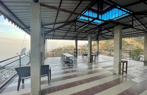 Kasauli Bed & Breakfast | Misty Cliff Cottage