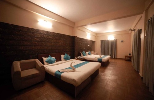 Tariyod Hotel | Misty Dam Resort