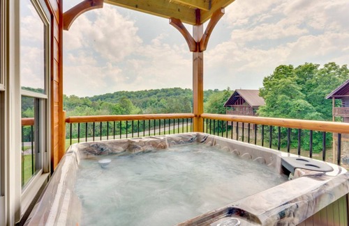 Sevierville House | Misty Mountain Stop: Mountain Views, Hot Tub, Game Room, Theater Room