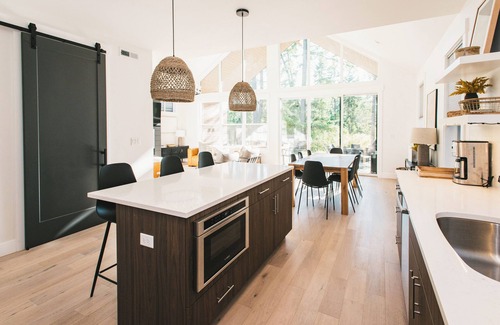 Roslyn Cabin | Misty Pines: Ideal for Family, Tub, Bikes & Game