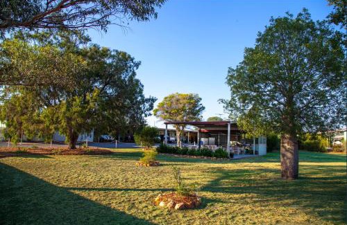 Mitchell Hotel | Mitchell Motel & Cabins