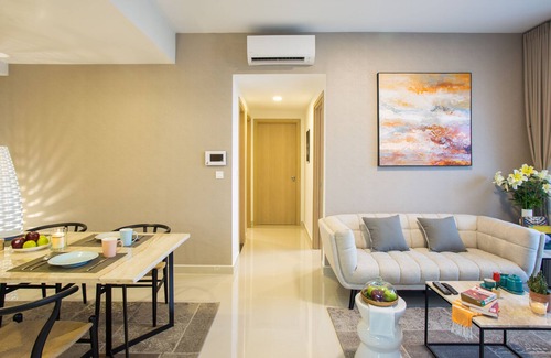 Bach Dang Riverside Apartment | MIX 2 APARTMENTS SAME BUILDING HIGH FLOOR NEAR CENTER W FREE GYM & POOL