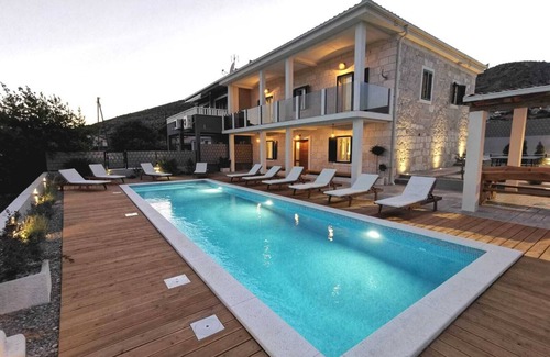 Seget Donji Villa | Mix of modern and antique , New visage villa Antico