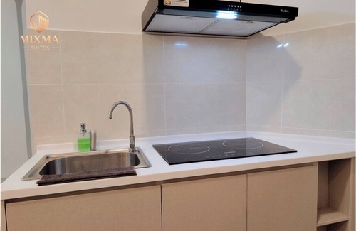 Downtown Kota Kinabalu Apartment | Mixma Suites Beautiful Seaview KK City @ The Shore