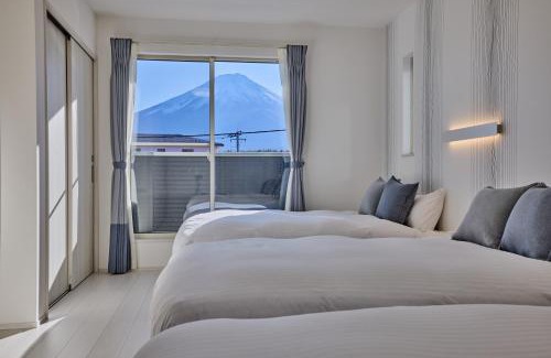 Fujikawaguchiko Villa | MIYA HOUSE Funatsu C