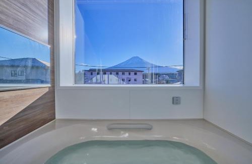 Fujikawaguchiko Villa | MIYA HOUSE Funatsu C