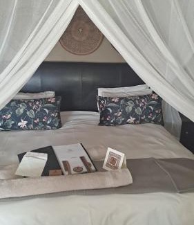 Hectorspruit Cabin | Mjejane River Lodge