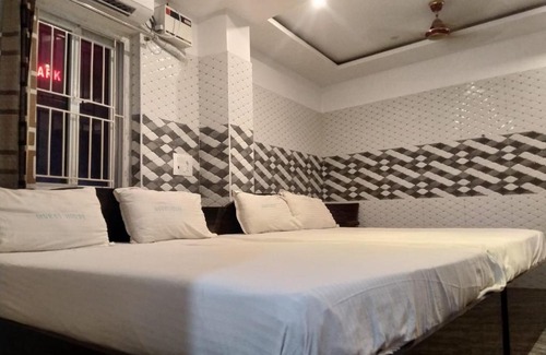 Velankanni Cabin | MJN Guest House