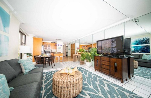 Honokowai Condo | MK 308 OceanFront Condo w AC Pool
