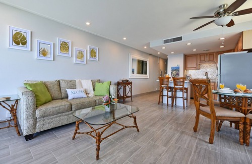 Honokowai Condo | MK 601 Remodeled Oceanfront Condo w AC Pool