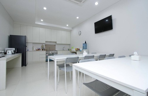 Sudirman Central Business District Bed & Breakfast | MK House SCBD