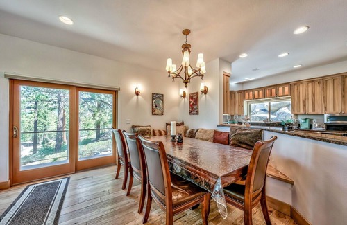 Tahoe Village House | MK486- Large Hot Tub, Close To Casinos and Beach