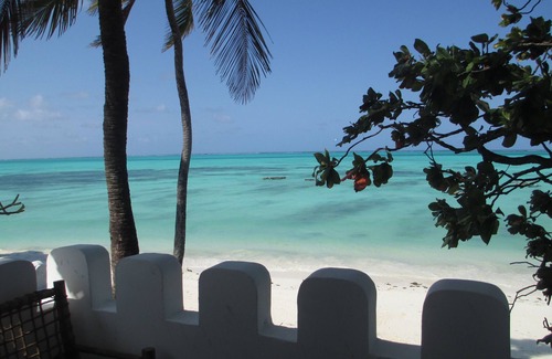 Jambiani Villa | Mkunguni beach house with a dream view