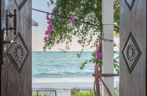 Jambiani Villa | Mkunguni beach house with a dream view