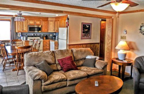 Snowshoe Apartment | ML246 Spacious Condo Mtn & Lake views fireplace