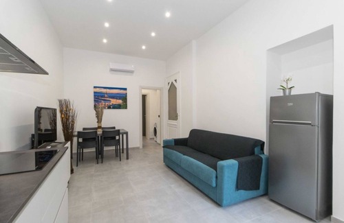 San Donato - Campidoglio Apartment | MM Bernini Elegant & Modern Appt x4