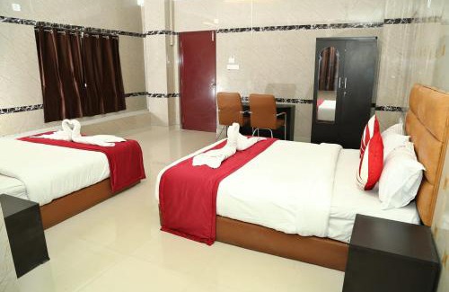 Perambur Purasavakam Hotel | MM Residency Mogappair