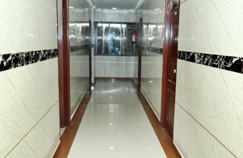 Perambur Purasavakam Hotel | MM Residency Mogappair