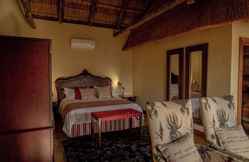 Mookgopong House | Mmakuba Private Game Lodge, Deluxe Chalet 8B