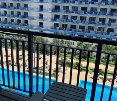 Barangay 76 Apartment | MOA STAYCATION - Bubbly