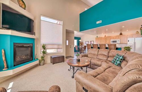 Moab South Valley Apartment | Moab Townhome w/Patio - 11 Mi. to Arches NP!