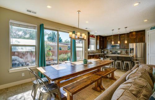 Moab House | Moab Vacation Rental Pool and Hot Tub Access!