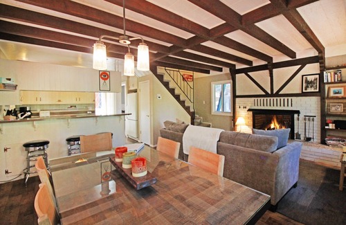 Chambers Lodge House | Moana Circle Chalet - Lakeside of highway - 2 bedroom 2 bath