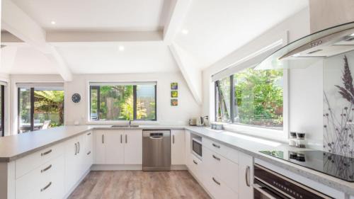 Nelson House | Moana Tides