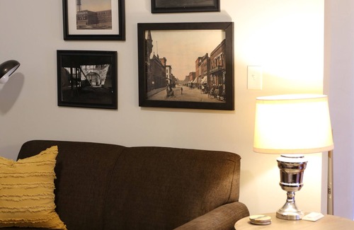 Moberly Apartment | Moberly's Designer Loft In Historic Downtown
