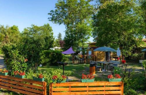 Biesheim Apartment | Mobil Home 3 chambres Ile du Rhin Camping Tohapi-Alsace